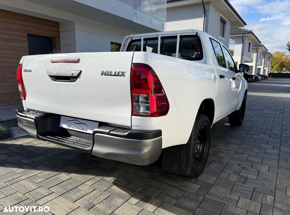 Toyota Hilux 2.4D 150CP 4x4 Double Cab 6MT Style - 7