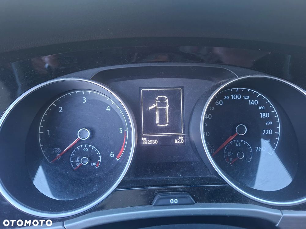 Volkswagen Touran - 13
