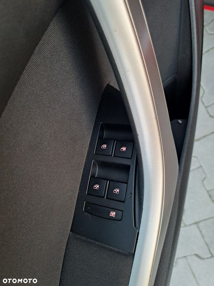 Opel Astra - 24