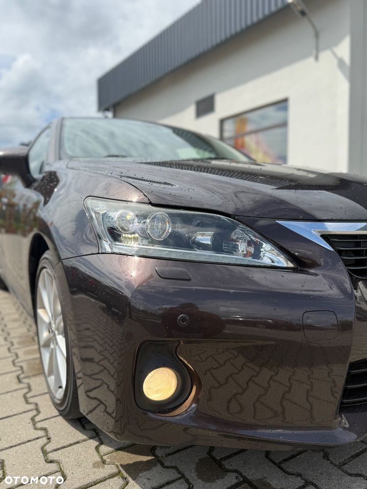 Lexus CT - 3