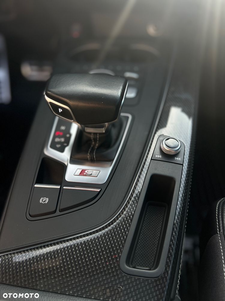Audi S5 Coupé - 12