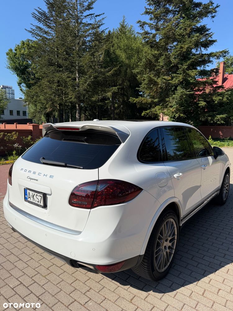 Porsche Cayenne Platinum Edition - 3