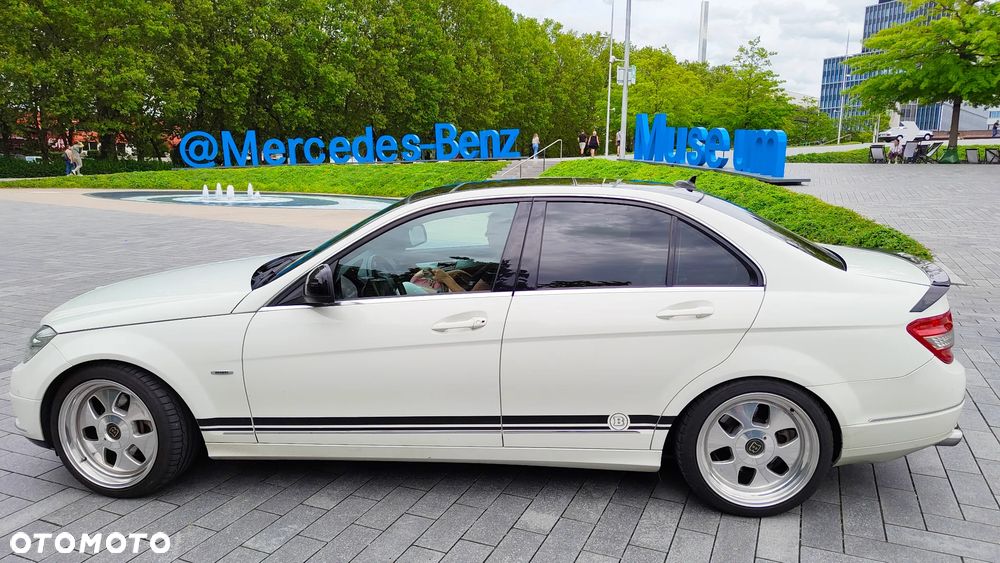 Mercedes-Benz Klasa C 220 CDI DPF Automatik Avantgarde - 18