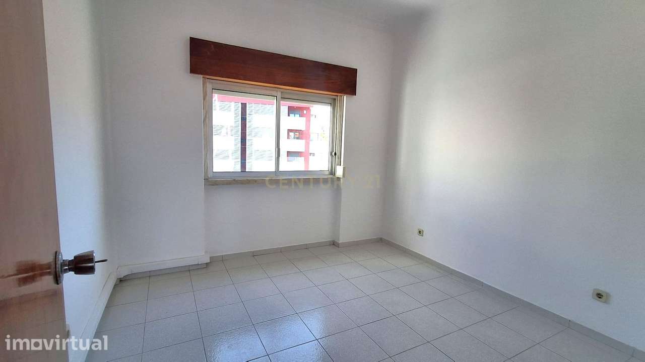 GRANDE OPORTUNIDADE. Escritório Renovado em Setúbal com Vista Panorâmi - Grande imagem: 5/10