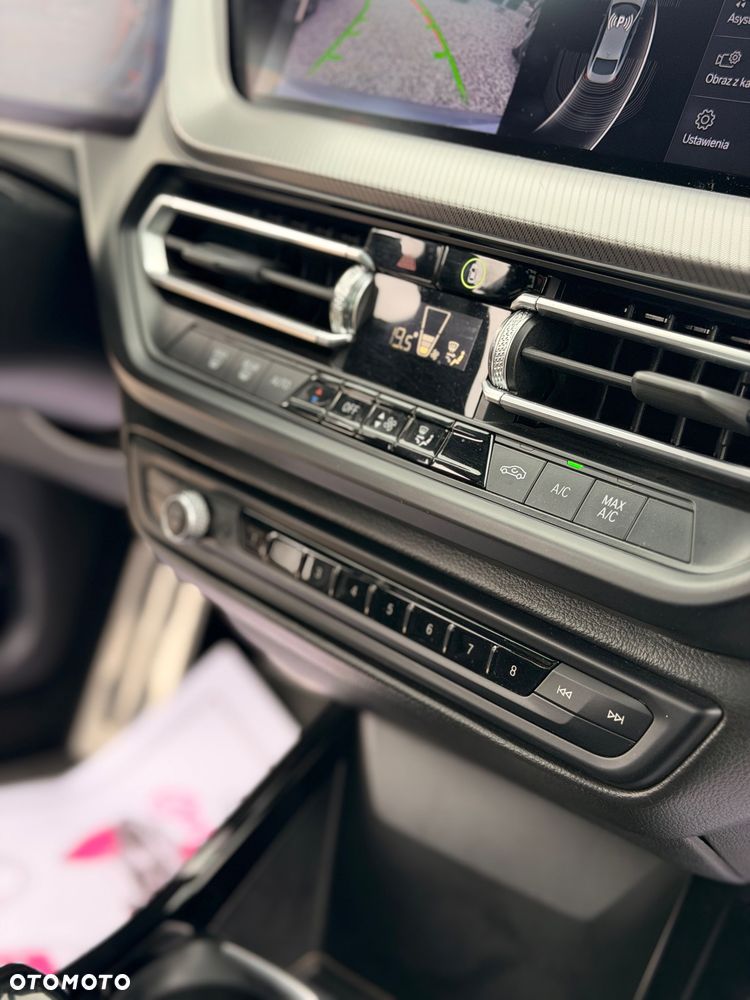 BMW Seria 2 218i GT M Sport - 24