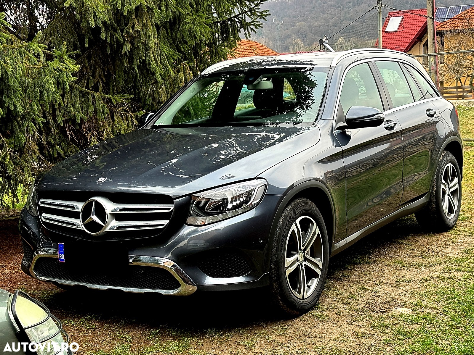 Mercedes-Benz GLC 220 d 4Matic 9G-TRONIC - 5