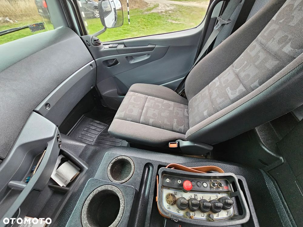 Mercedes-Benz AXOR 1828  HIAB 122 DUO - 15