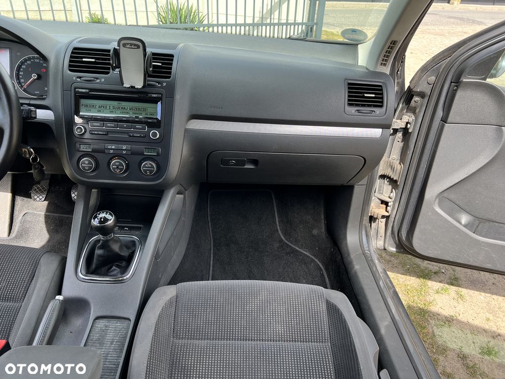 Volkswagen Golf - 11