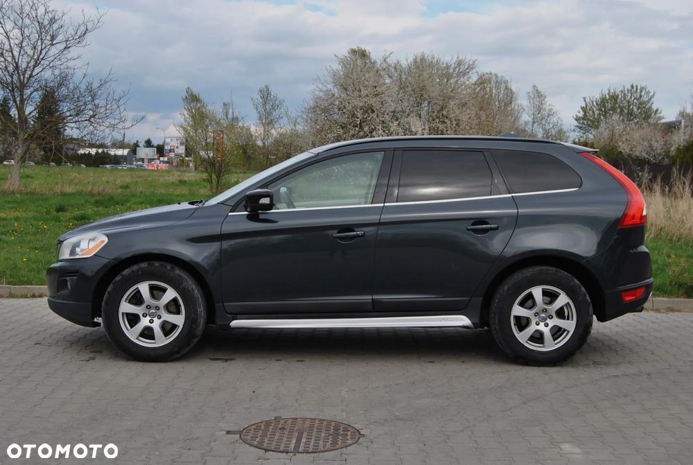 Volvo XC 60 D5 AWD Momentum - 16