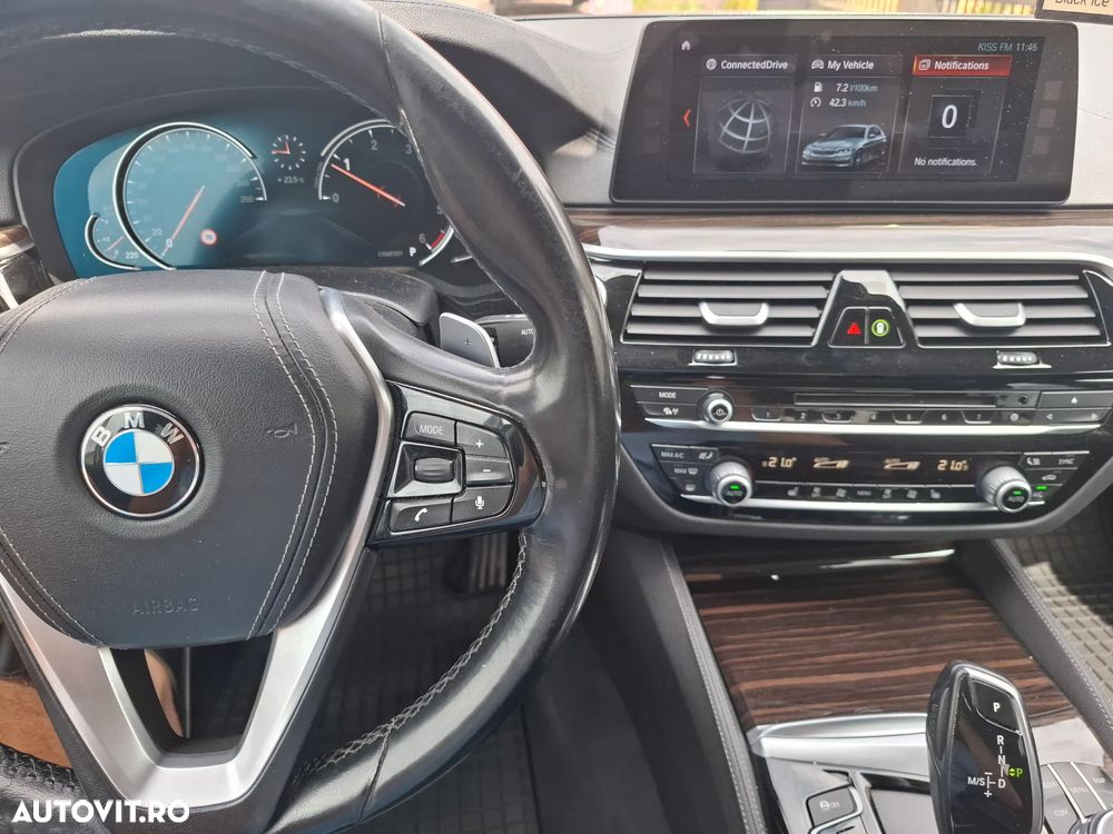 BMW Seria 5 520d AT - 12