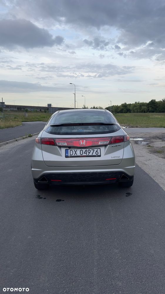 Honda Civic 2.2i-CTDi Executive NAVI - 3