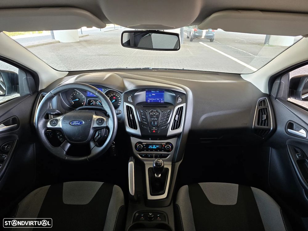 Ford Focus 1.0 EcoBoost S&S Champions Edition - 7