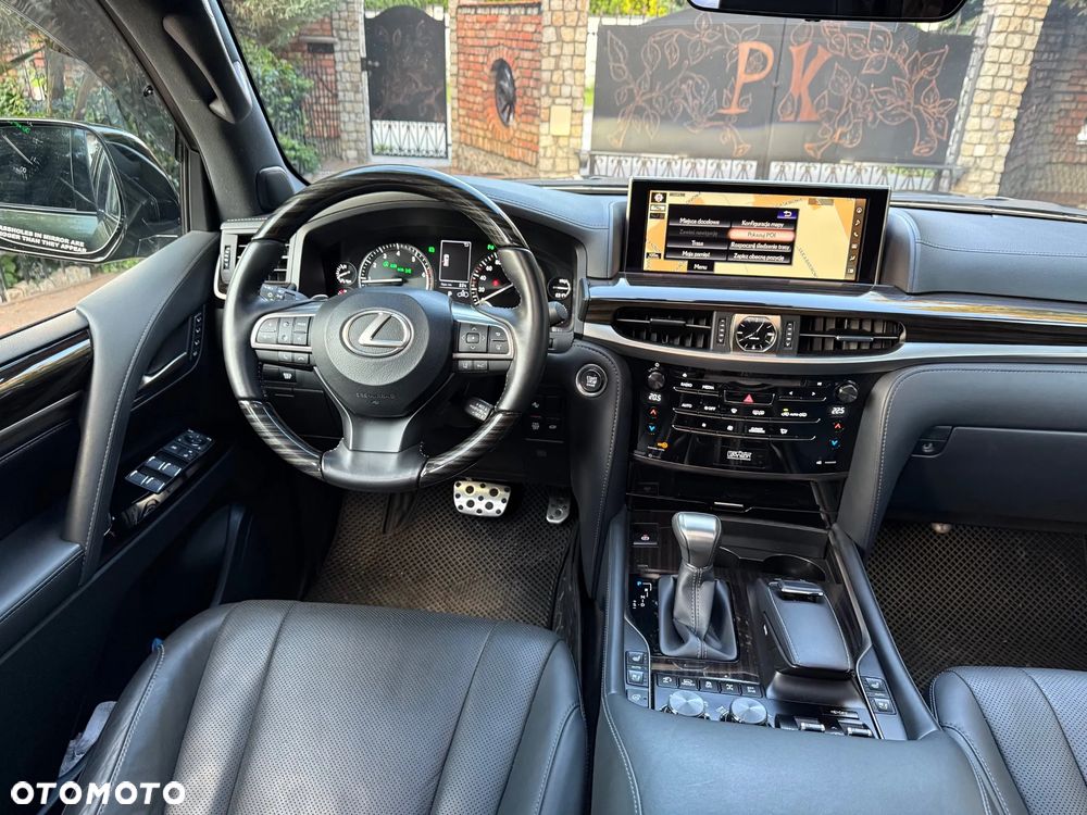 Lexus LX 570 Omotenashi - 10
