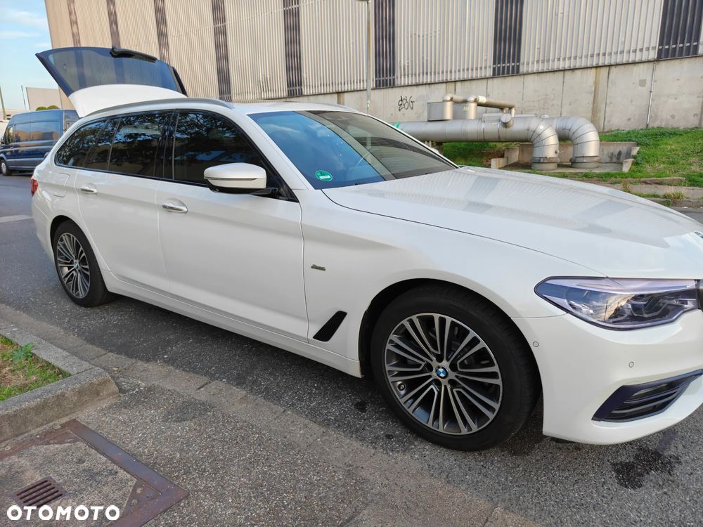 BMW Seria 5 520d Sport Line sport - 4