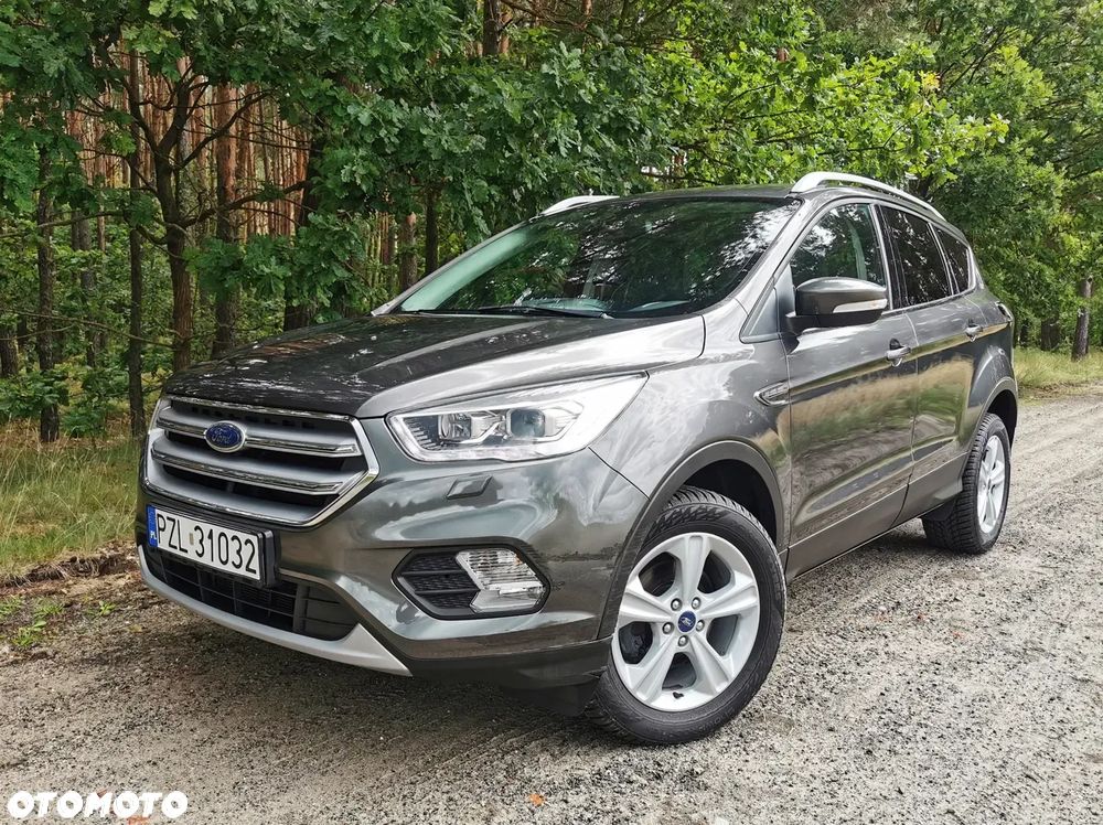 Ford Kuga 1.5 EcoBoost 2x4 Titanium - 1