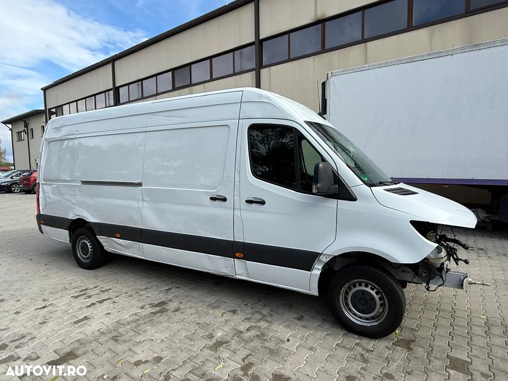Mercedes-Benz SPRINTER - 7