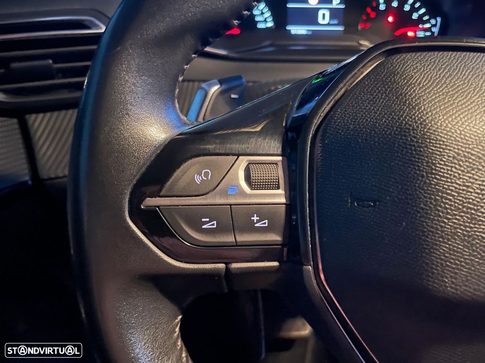 Peugeot 208 1.2 PureTech Allure EAT8 - 14