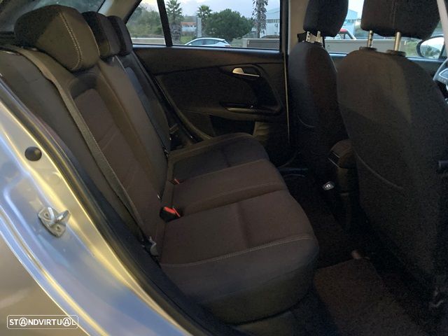 Fiat Tipo Station Wagon 1.0 GSE T3 City Sport - 29