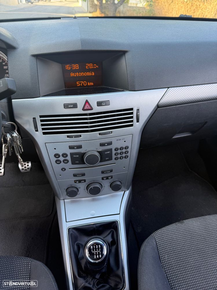 Opel Astra GTC 1.7 CDTI - 5