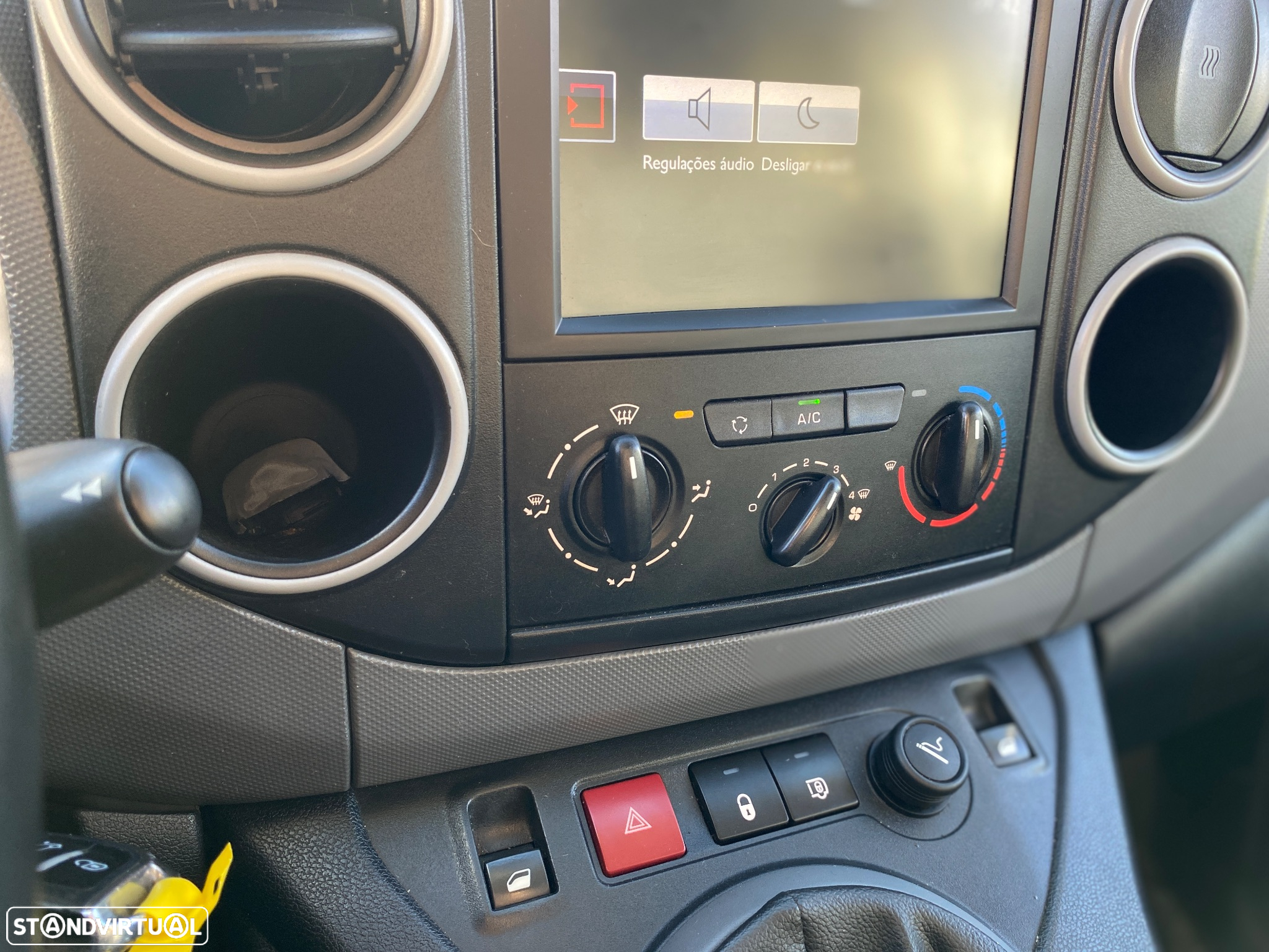 Citroën BERLINGO 3L - 23
