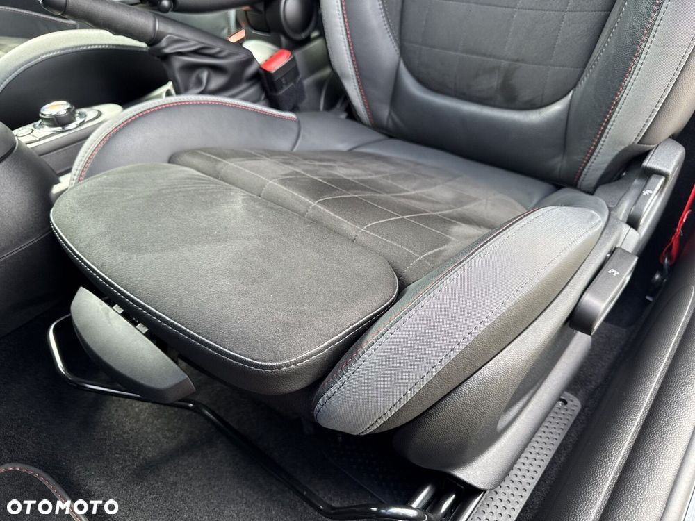 MINI John Cooper Works - 14