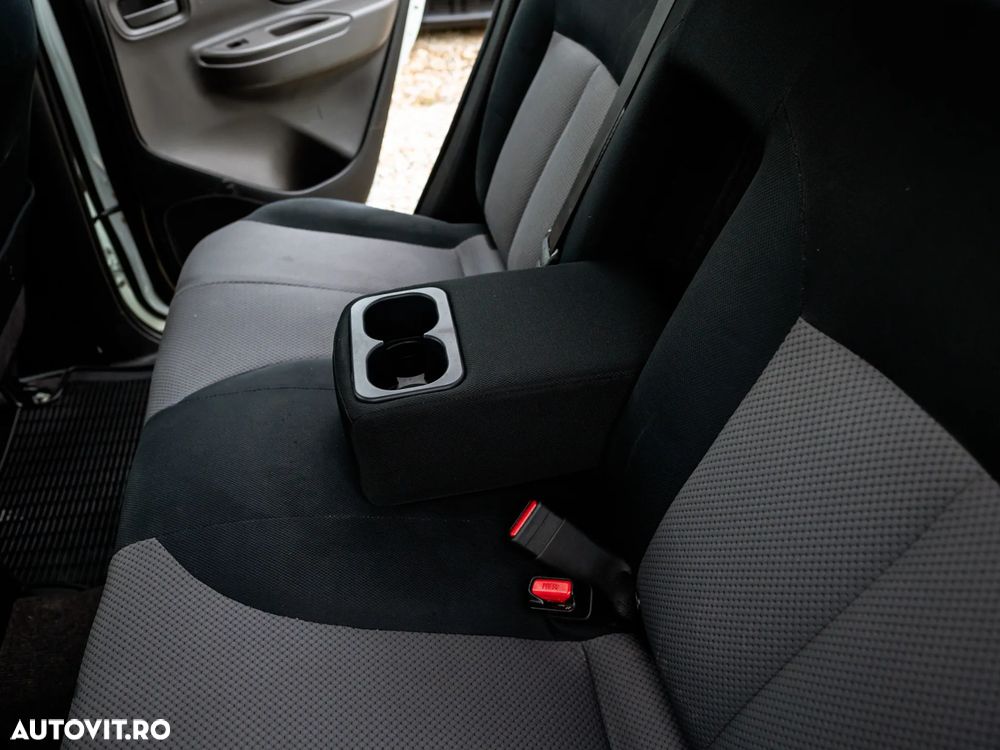Mitsubishi L200 Double Cab M/T Intense - 26