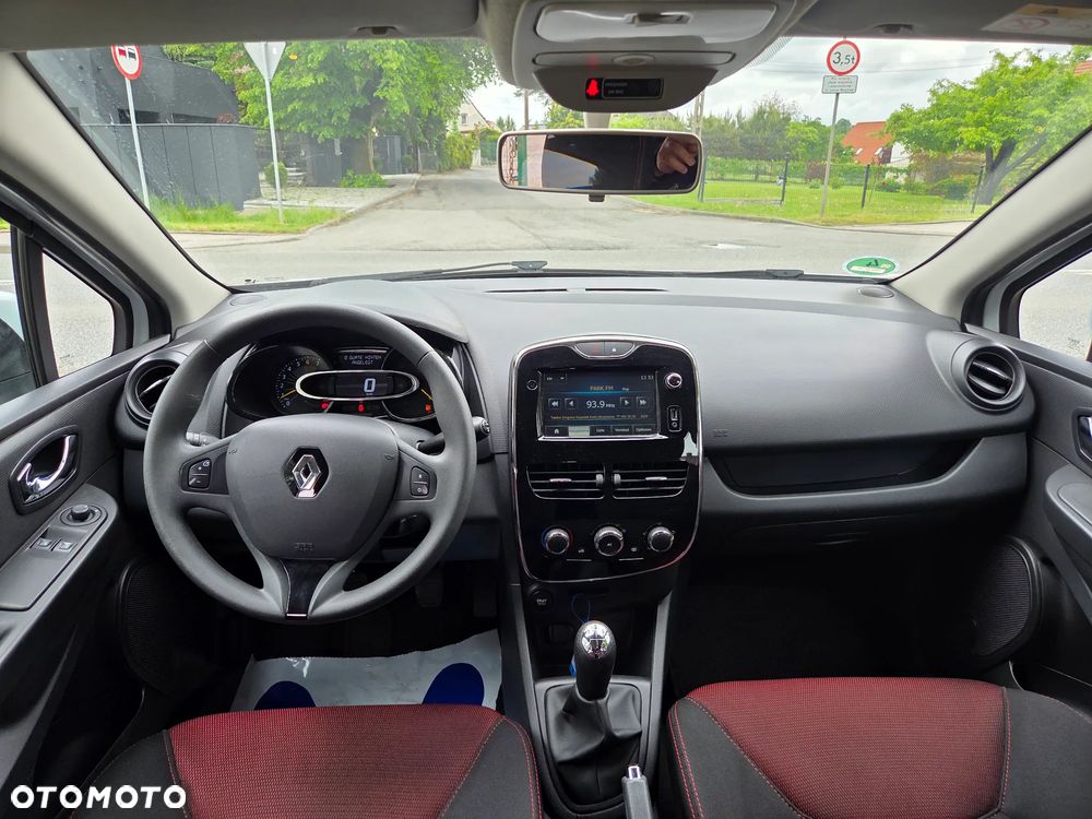 Renault Clio 1.2 16V 75 Collection - 13