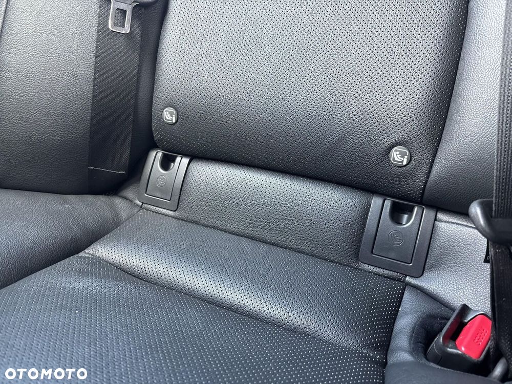 Toyota Camry 2.5 Hybrid Executive CVT - 21