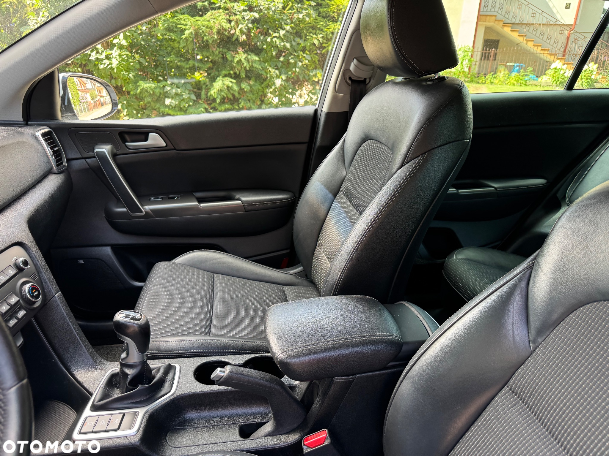 Kia Sportage - 12