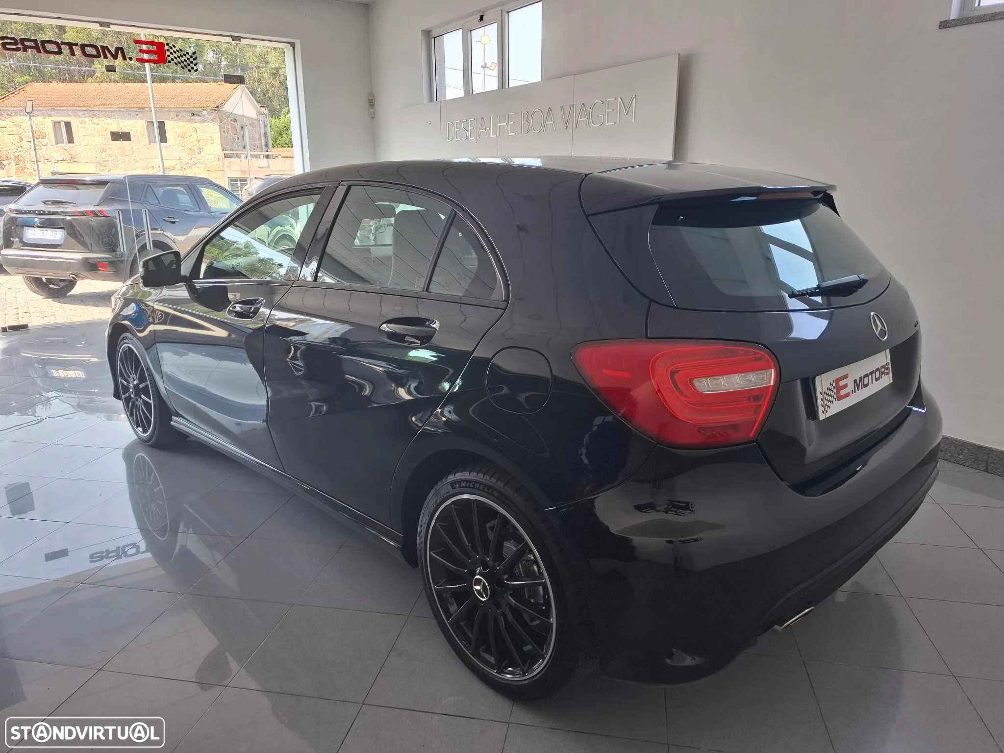 Mercedes-Benz A 180 d AMG Line - 4