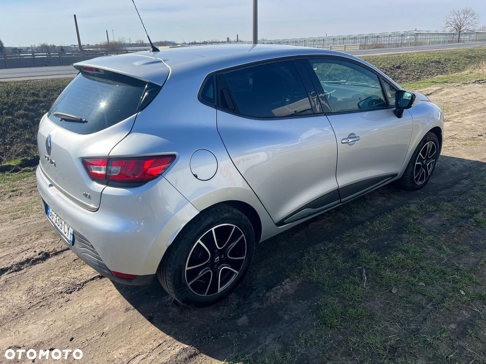 Renault Clio dCi 90 Limited - 6