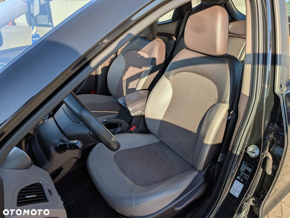 Hyundai ix35 1.7 CRDi 2WD blue Style - 33