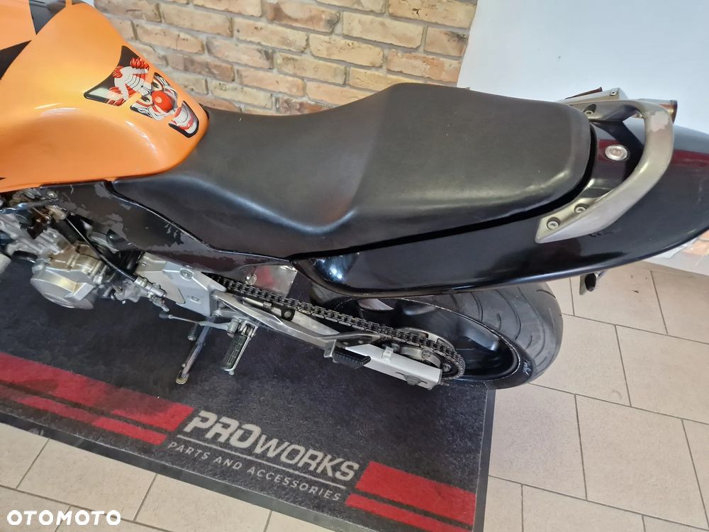 Honda Hornet - 17