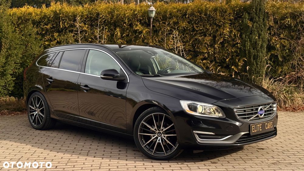 Volvo V60 D4 Geartronic Momentum - 16