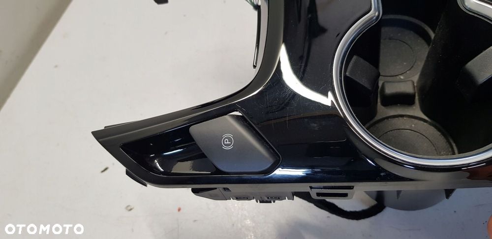 przełącznik ręcznego uchwyt na kubek Ford Mondeo mk5 - 7