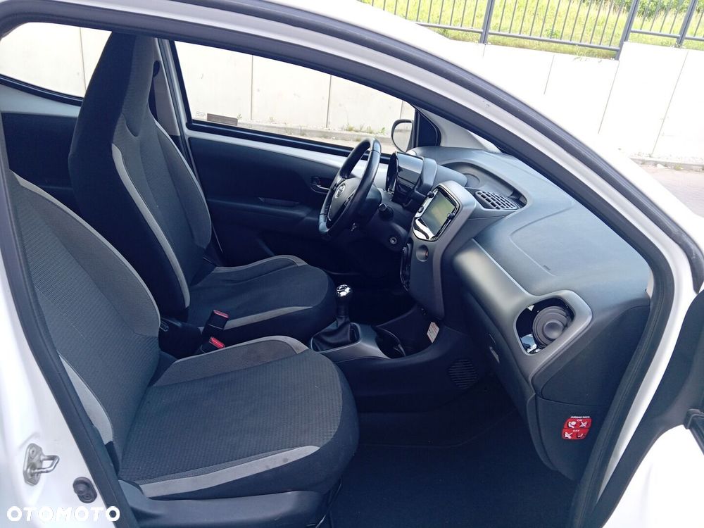 Toyota Aygo - 10