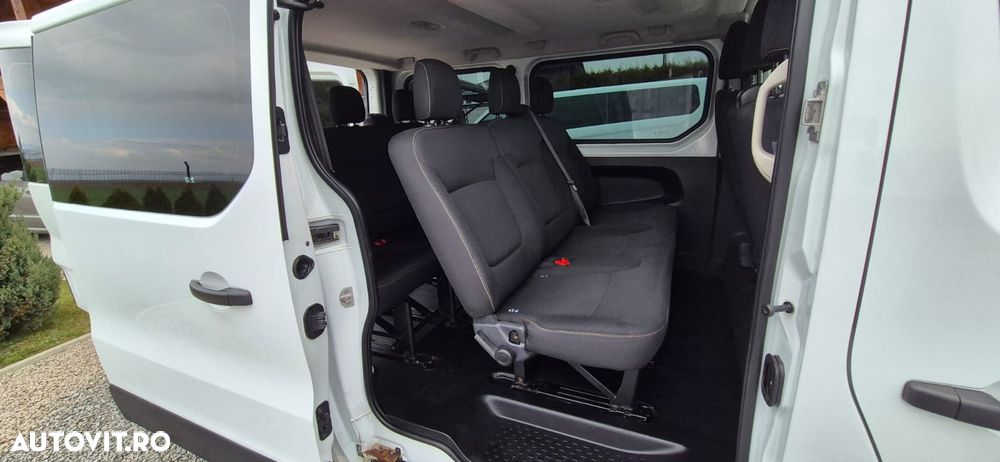 Renault Trafic Combi L1H1 8+1 Authentique - 4