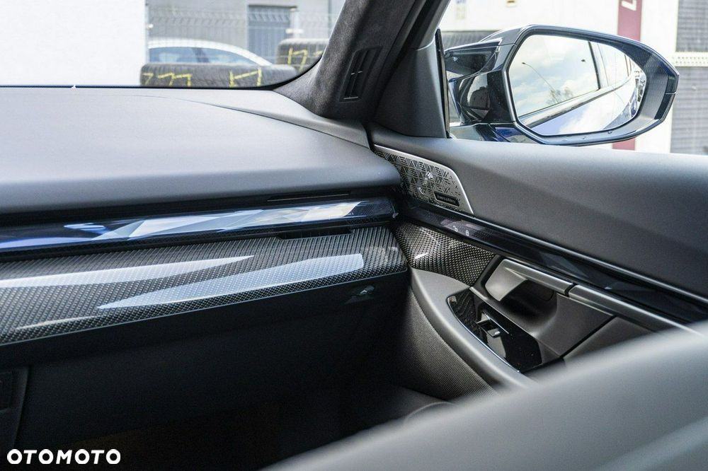 BMW M5 xDrive - 20