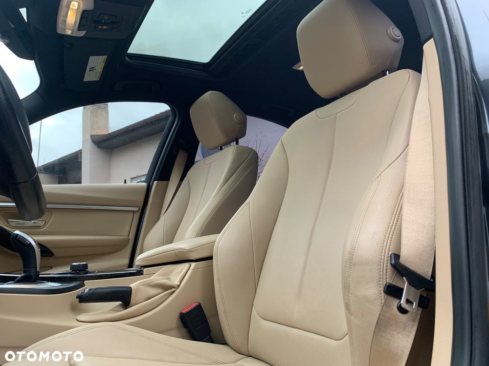BMW Seria 3 328i Sport Line - 14
