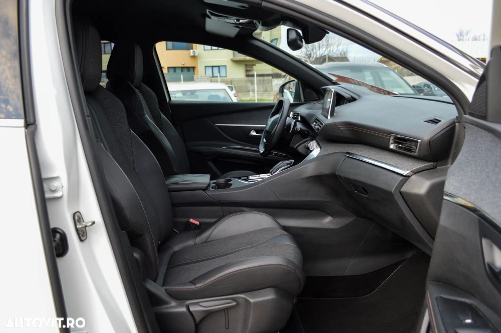 Peugeot 3008 1.6 BlueHDI S&S EAT6 GT-Line - 33