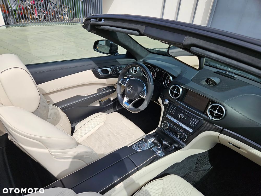 Mercedes-Benz SL 63 AMG - 8