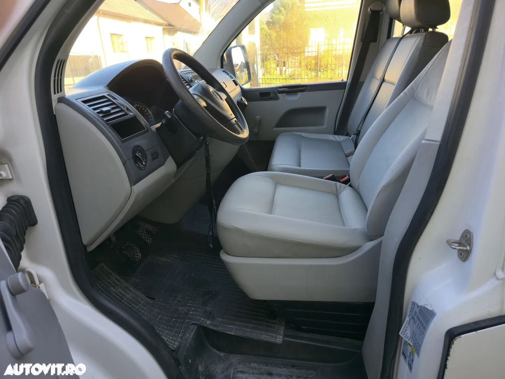 Volkswagen Transporter - 14