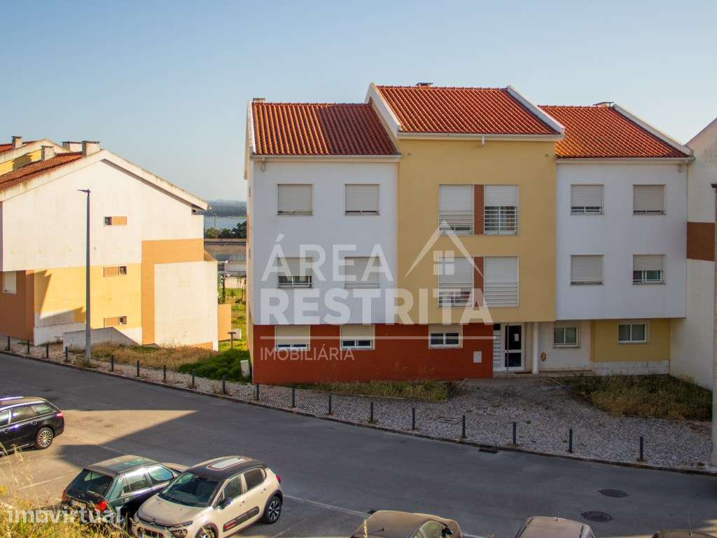 Apartamento T3 Premium com Vista para Rio no Barreiro - Grande imagem: 4/47