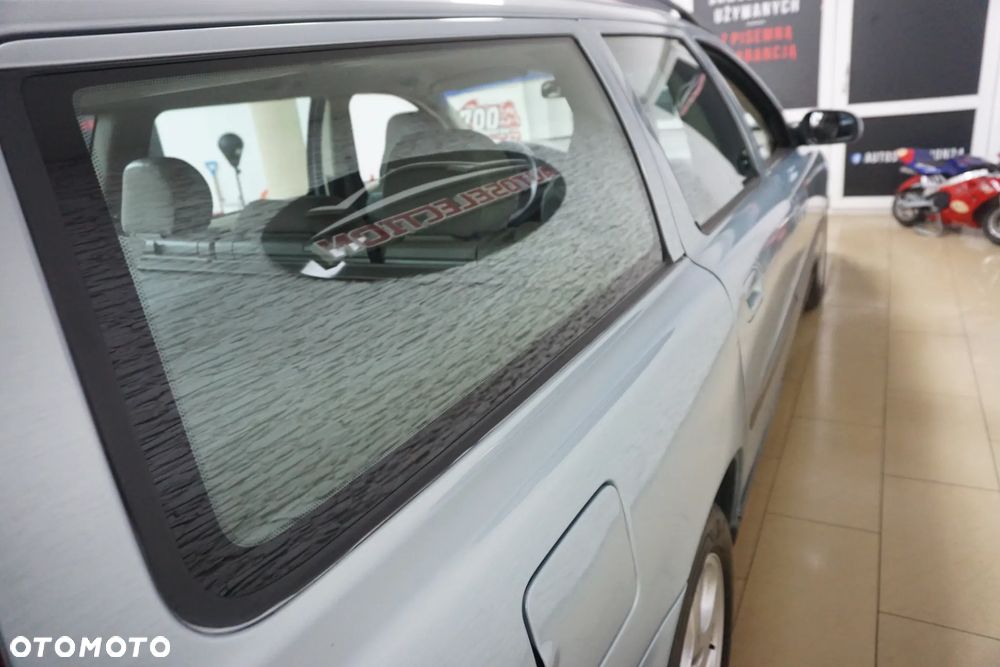 Volvo V70 D5 Comfort - 16