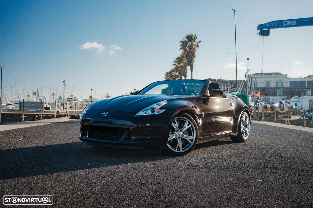 Nissan 370 Z Pack NAV+JA19+AS AT - 3