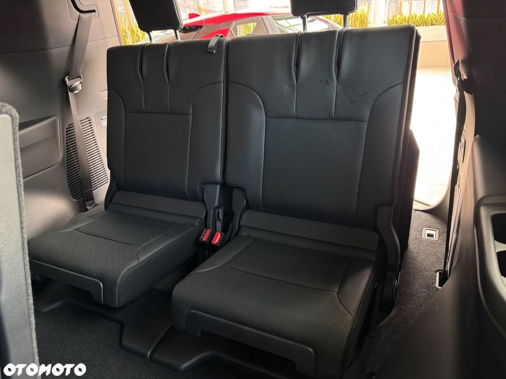 Toyota Land Cruiser - 17