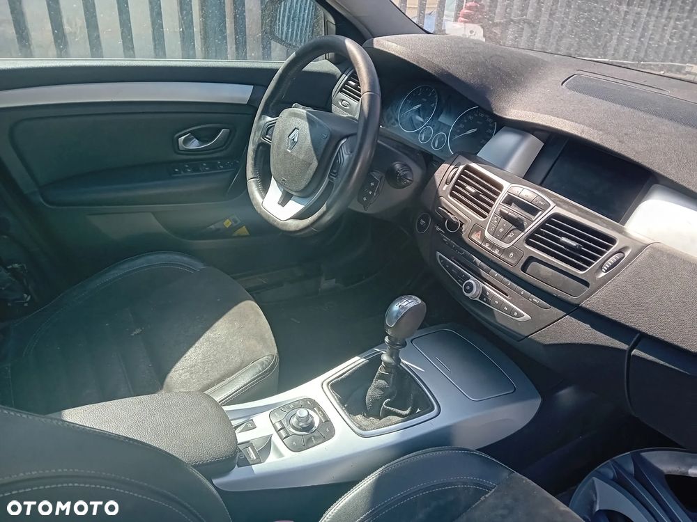 *RENAULT LAGUNA III* Samochód na części - 10