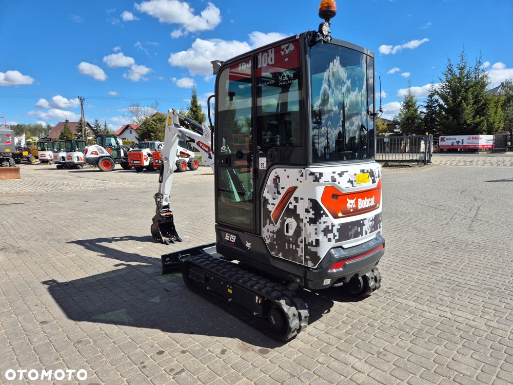 Bobcat E19 - 8