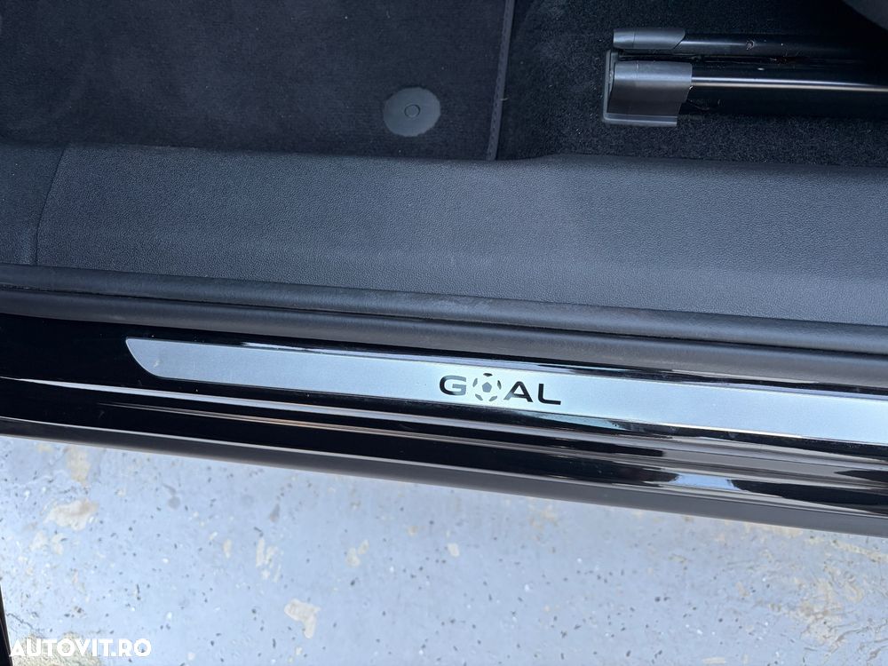 Volkswagen Tiguan - 14