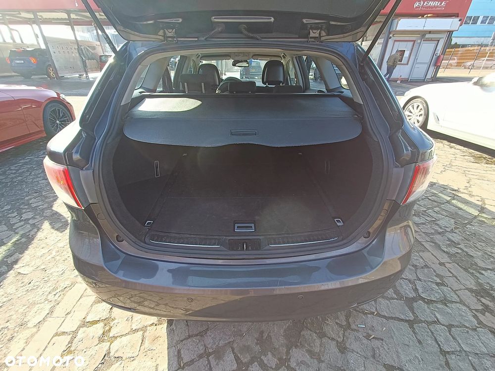 Toyota Avensis 1.8 Luna - 11